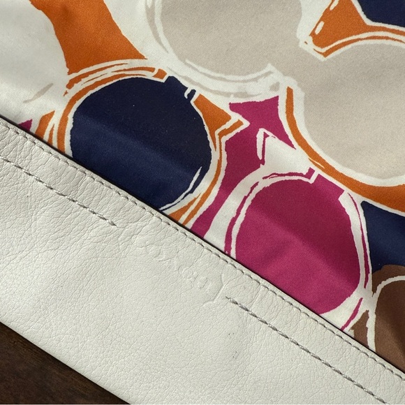 Coach Bag - Picture 4 of 13